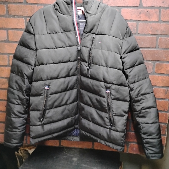 Brand new Tommy hilfiger jacket - Picture 11 of 11